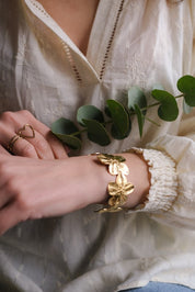 BRACCIALE RIGIDO FLOWER DETTAGLI