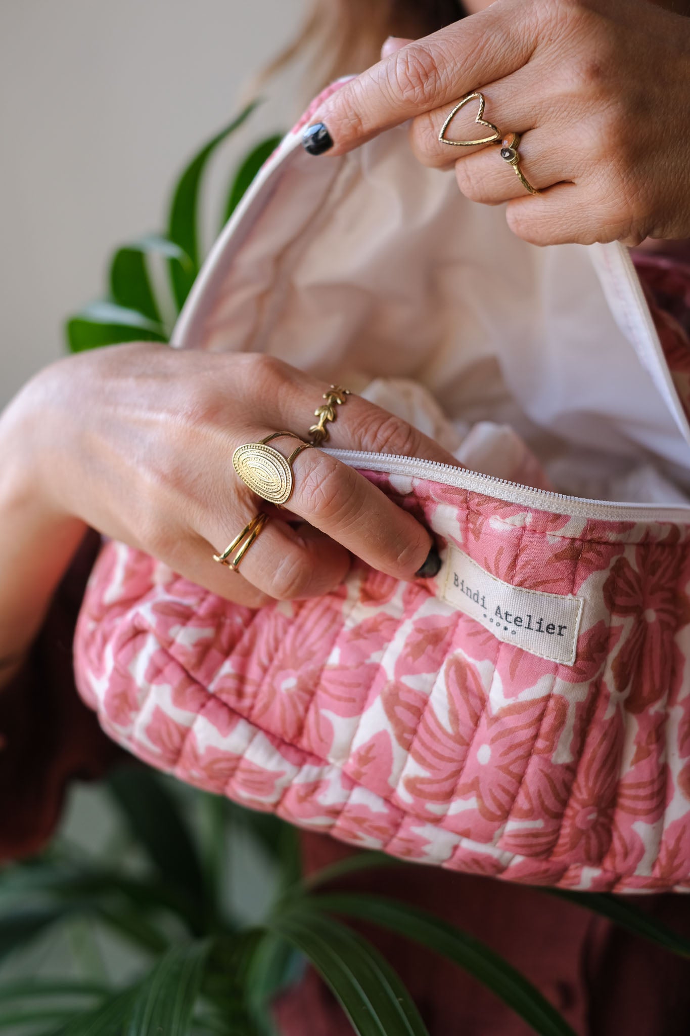 TROUSSE VANITY  MANOA ROSA
