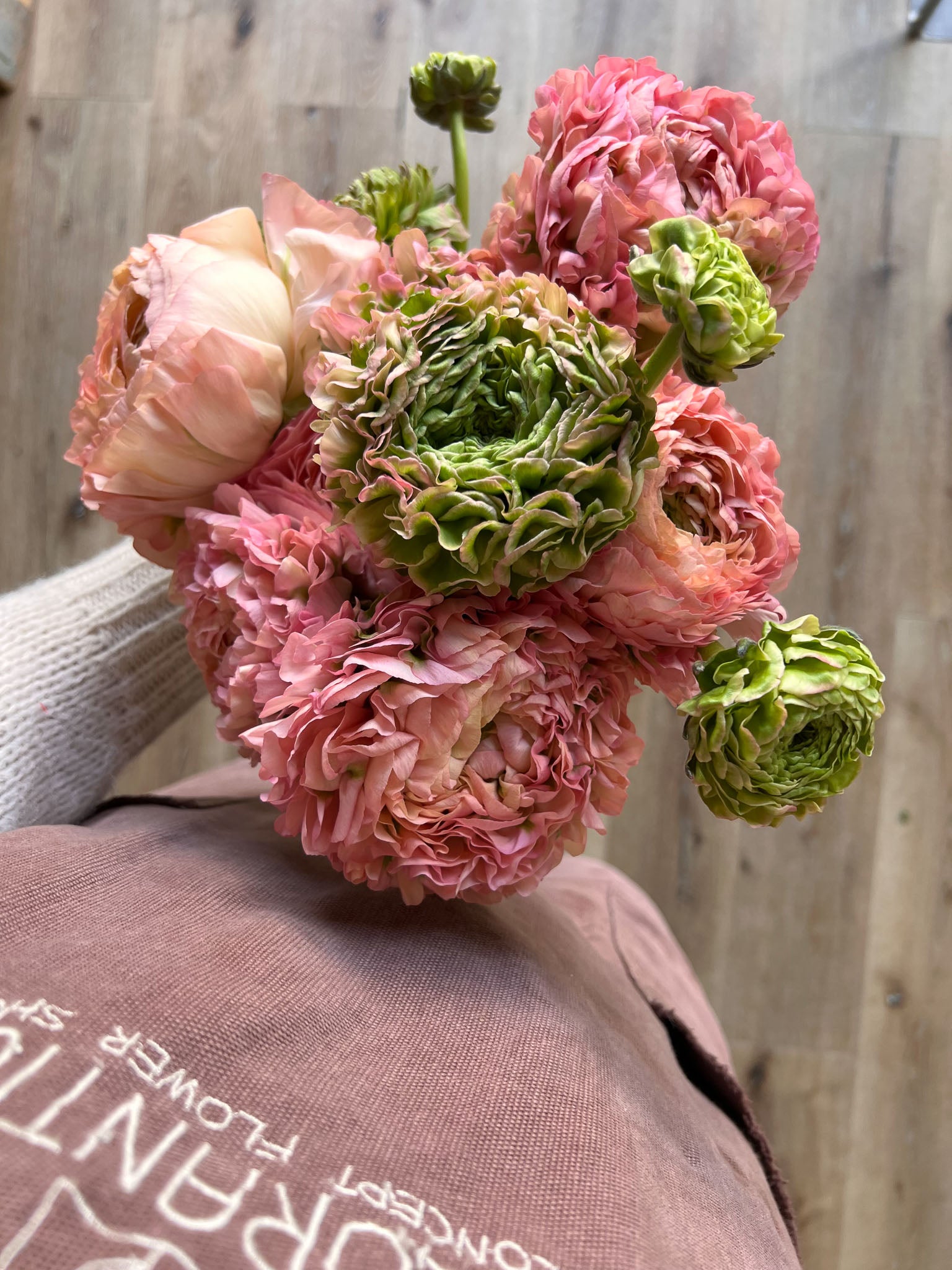 Bouquet Spring ranuncoli e anemoni