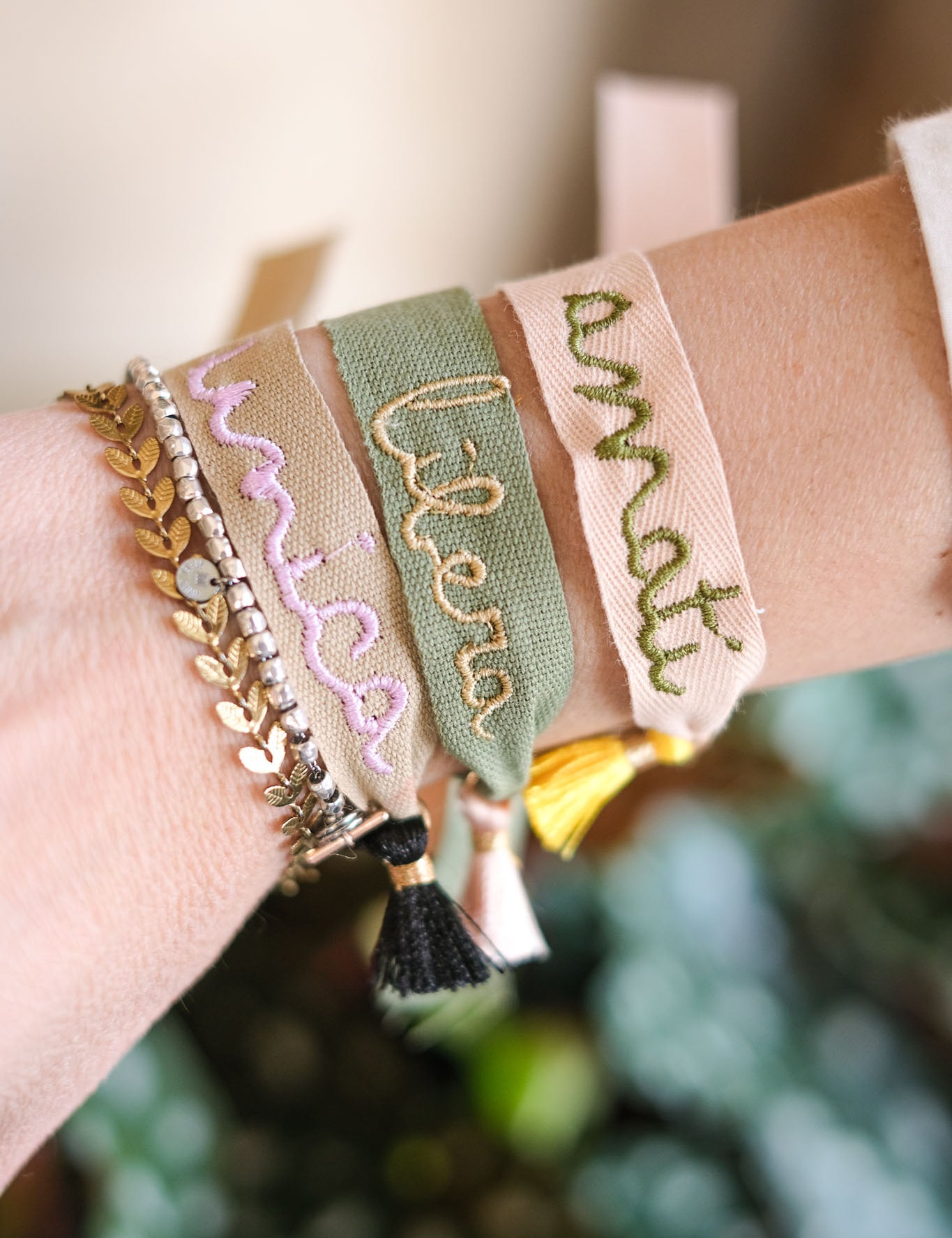 bracciale_ricamato.jpg