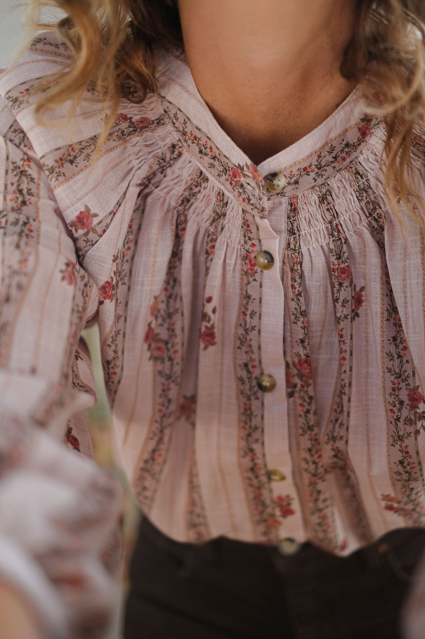 CAMICIA ROMANTICA