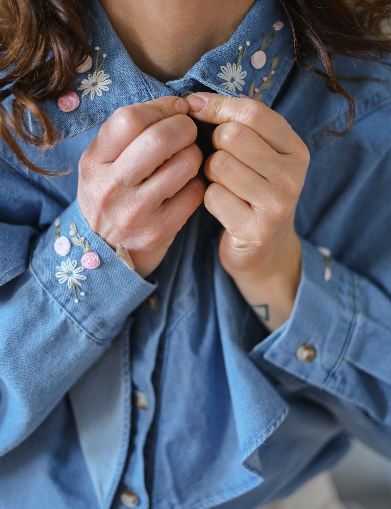 camiciajeansricamata-4.jpg